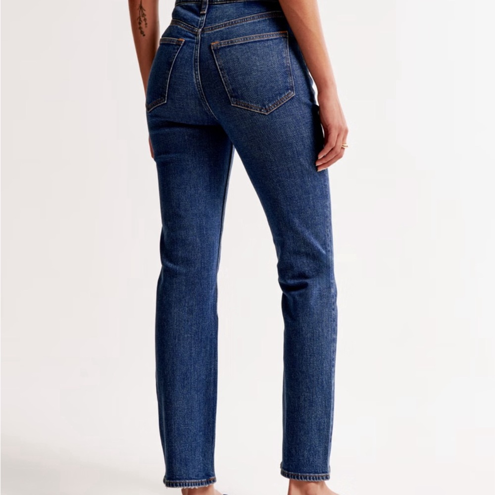 Ultra High Rise Ankle Straight Jean - size 30
